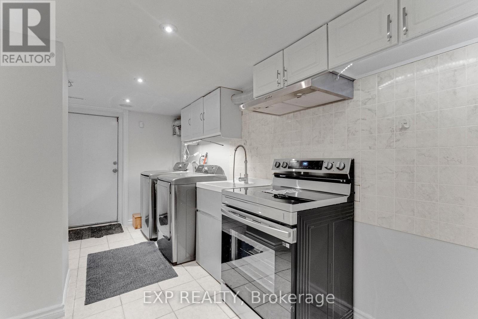 1331 ST. JAMES AVENUE - 40