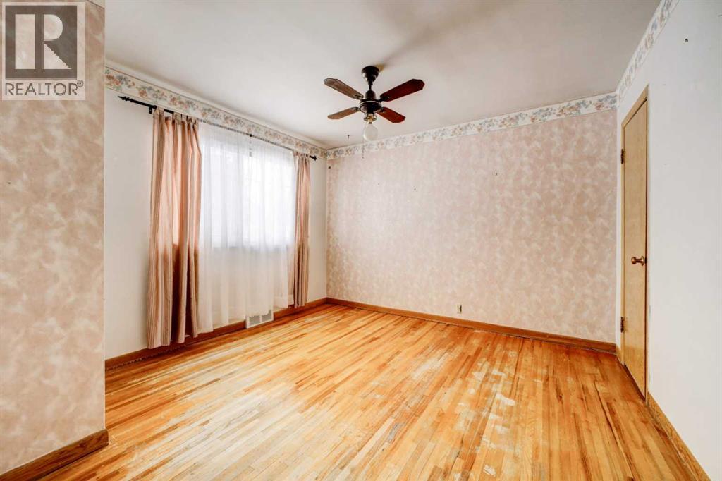 Single Family House Bungalow for Sale in   Street S Glendale Lethbridge 