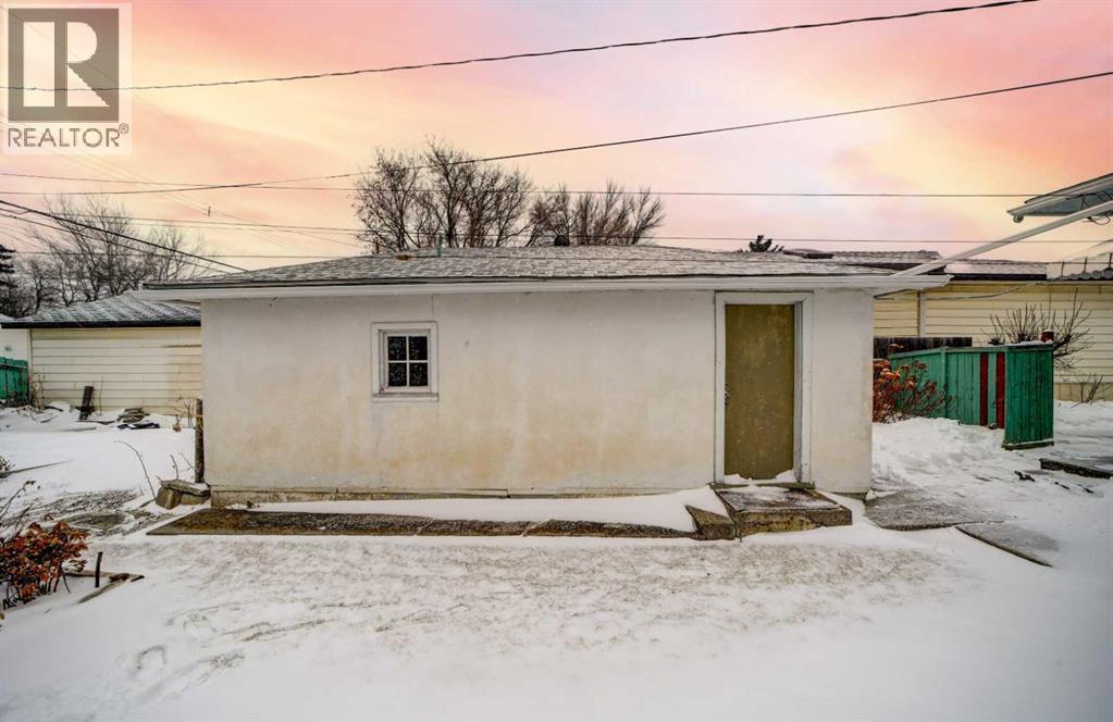 Single Family House Bungalow for Sale in   Street S Glendale Lethbridge 