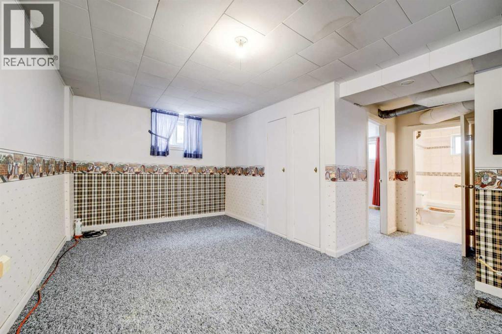 Single Family House Bungalow for Sale in   Street S Glendale Lethbridge 