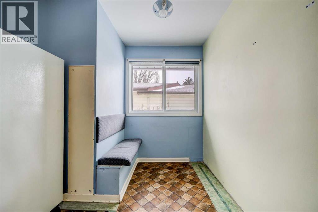 Single Family House Bungalow for Sale in   Street S Glendale Lethbridge 