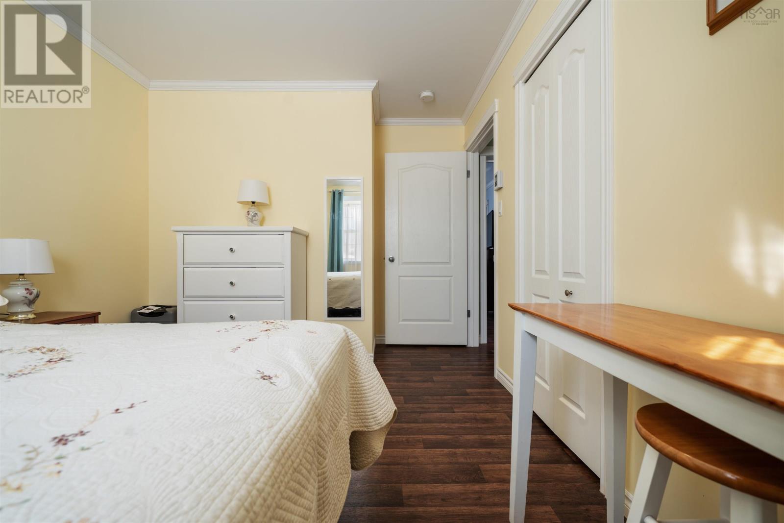 Property 25 of 43 of 18 Parkview Drive