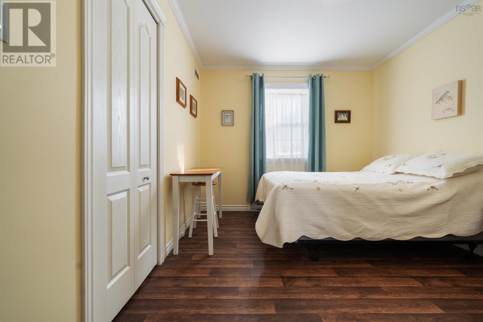 Property 23 of 43 of 18 Parkview Drive