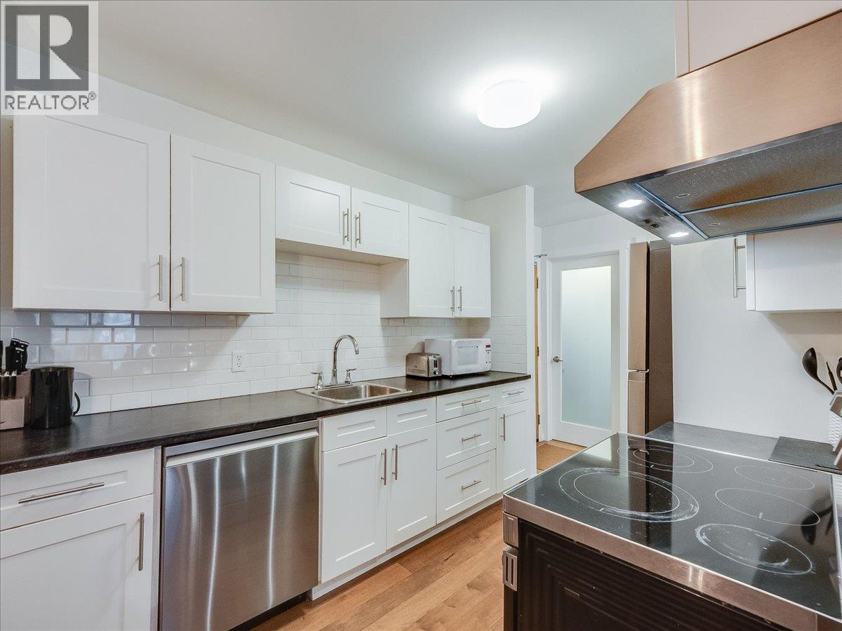 1611 Nickleplate Road Unit# 404, Rossland