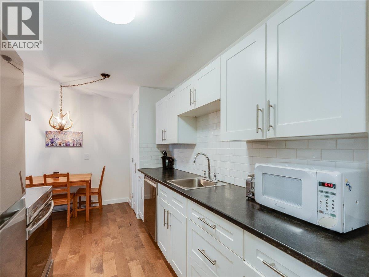 1611 Nickleplate Road Unit# 404, Rossland