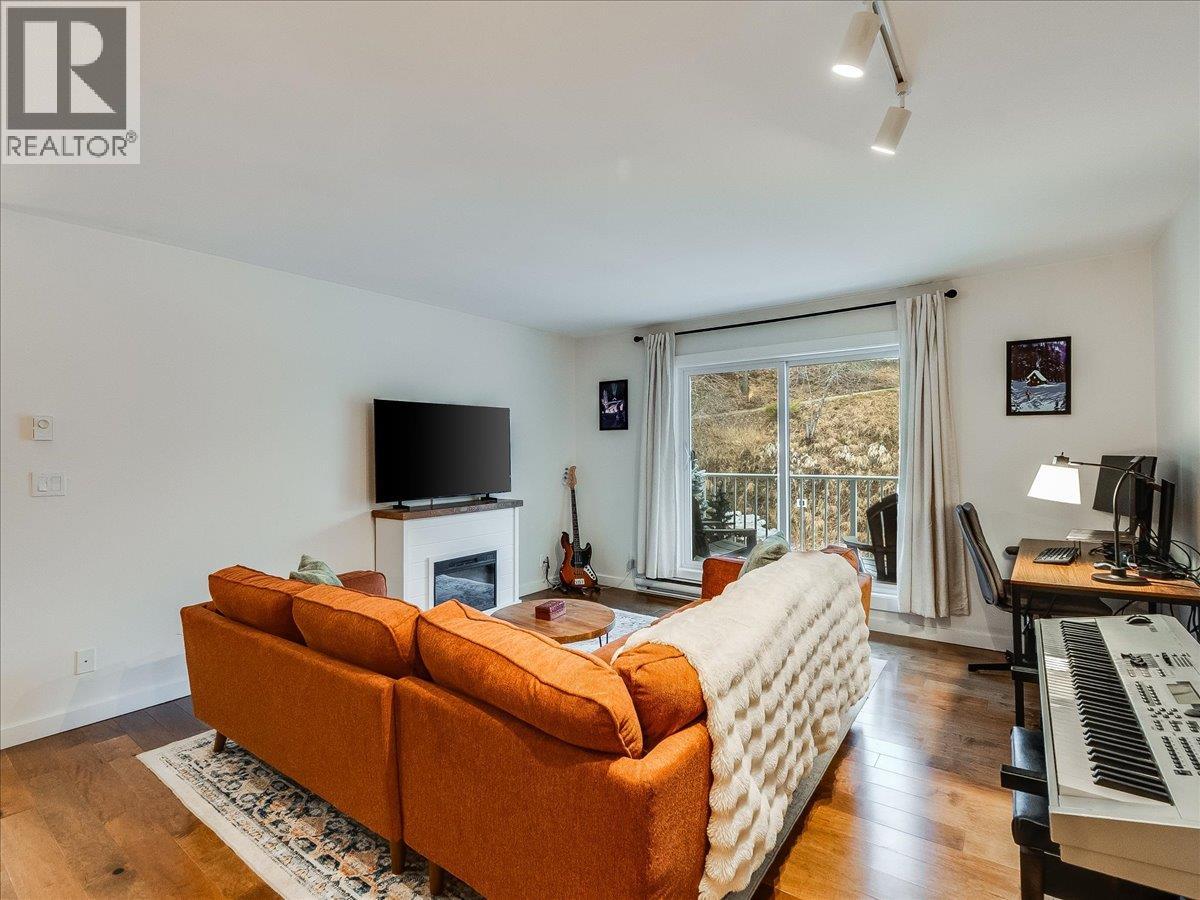 1611 Nickleplate Road Unit# 404, Rossland