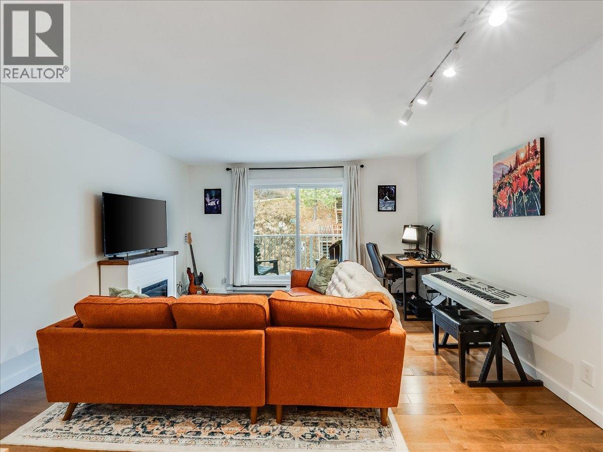 1611 Nickleplate Road Unit# 404, Rossland