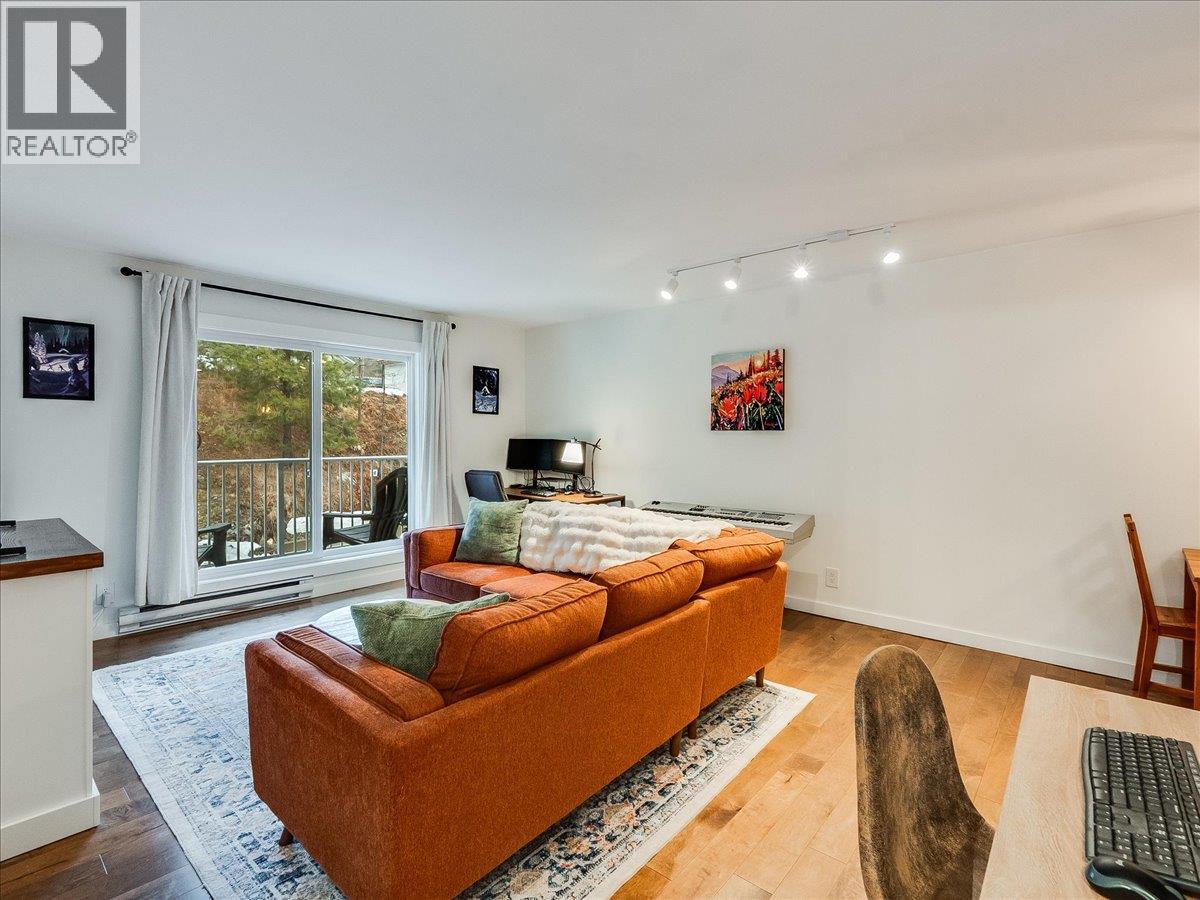 1611 Nickleplate Road Unit# 404, Rossland