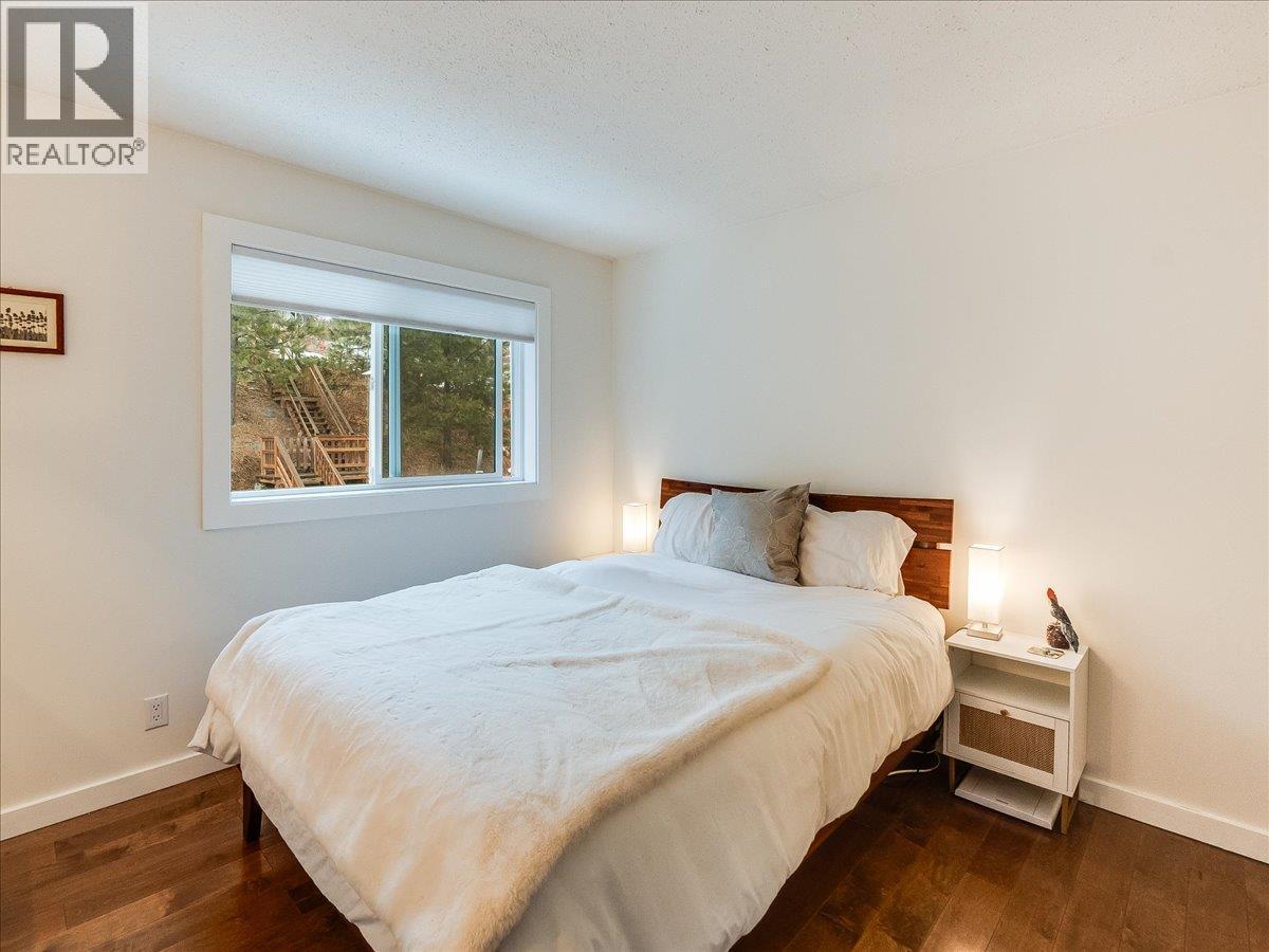 1611 Nickleplate Road Unit# 404, Rossland