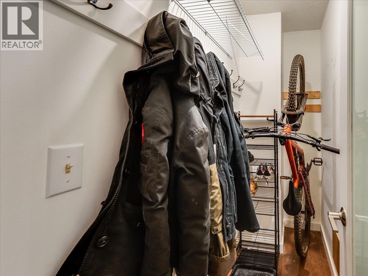 1611 Nickleplate Road Unit# 404, Rossland