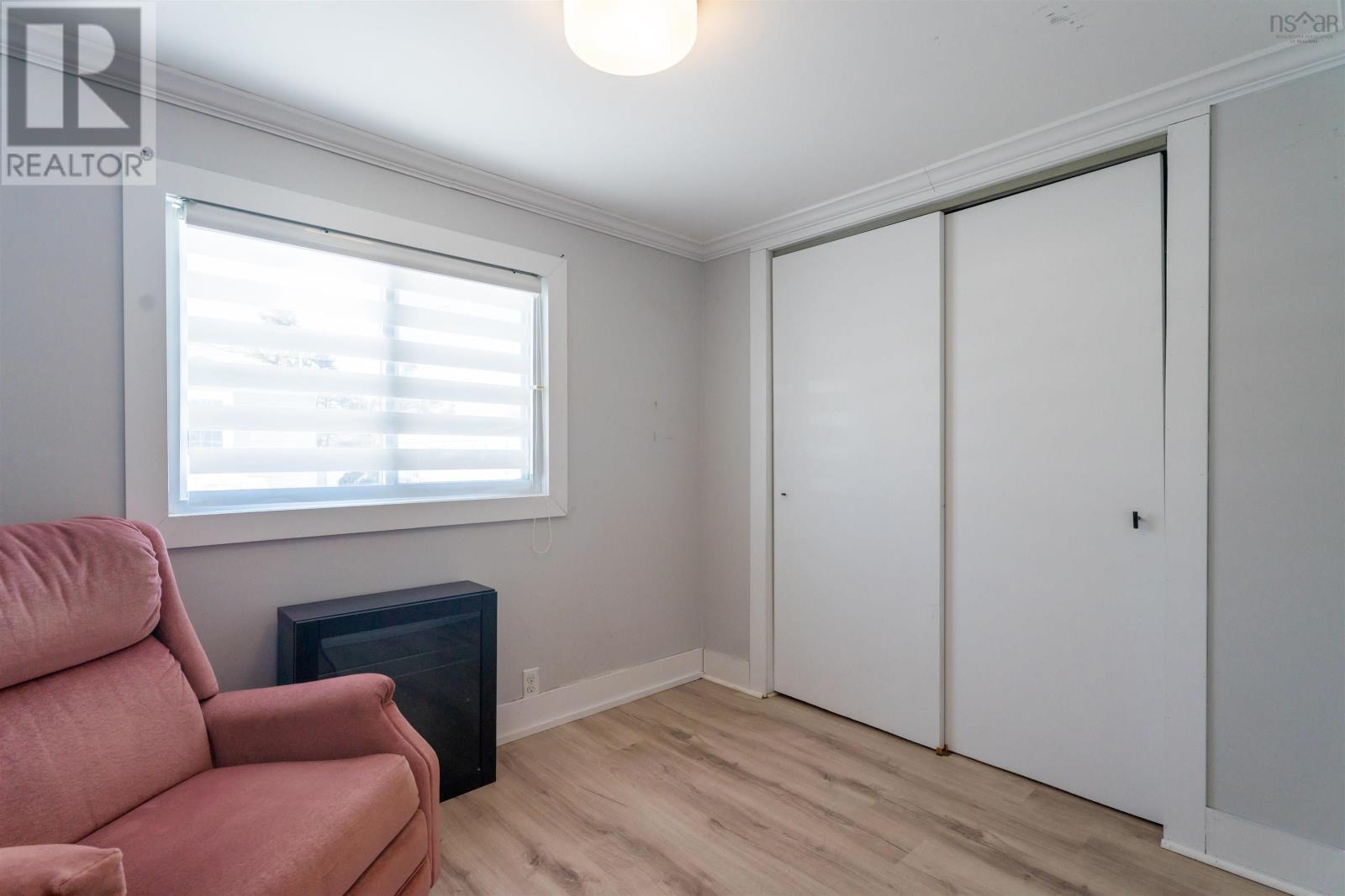 Property 19 of 23 of 9 Heather Street