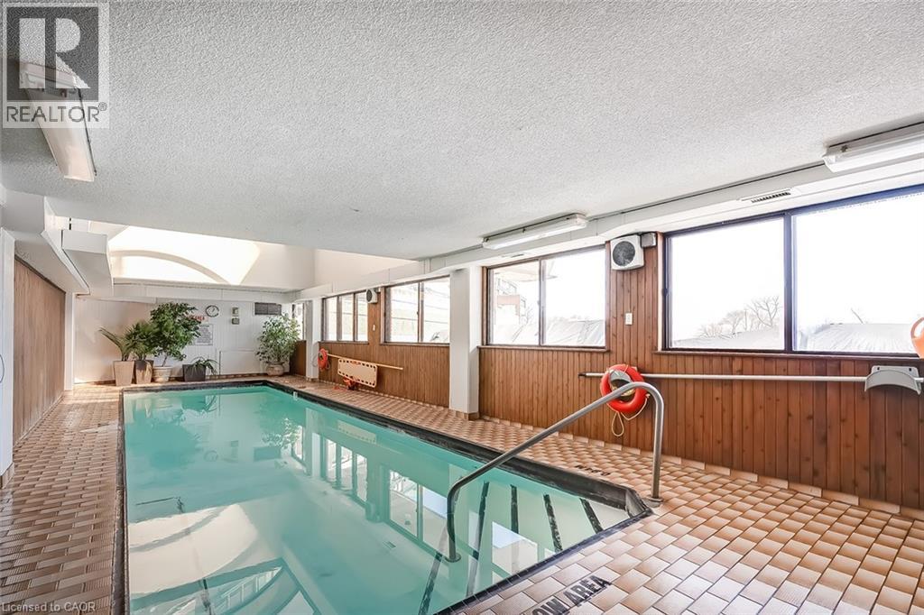 102 BRONTE Road Unit# 303, Oakville, Ontario, L6L6J5 — Photo 6