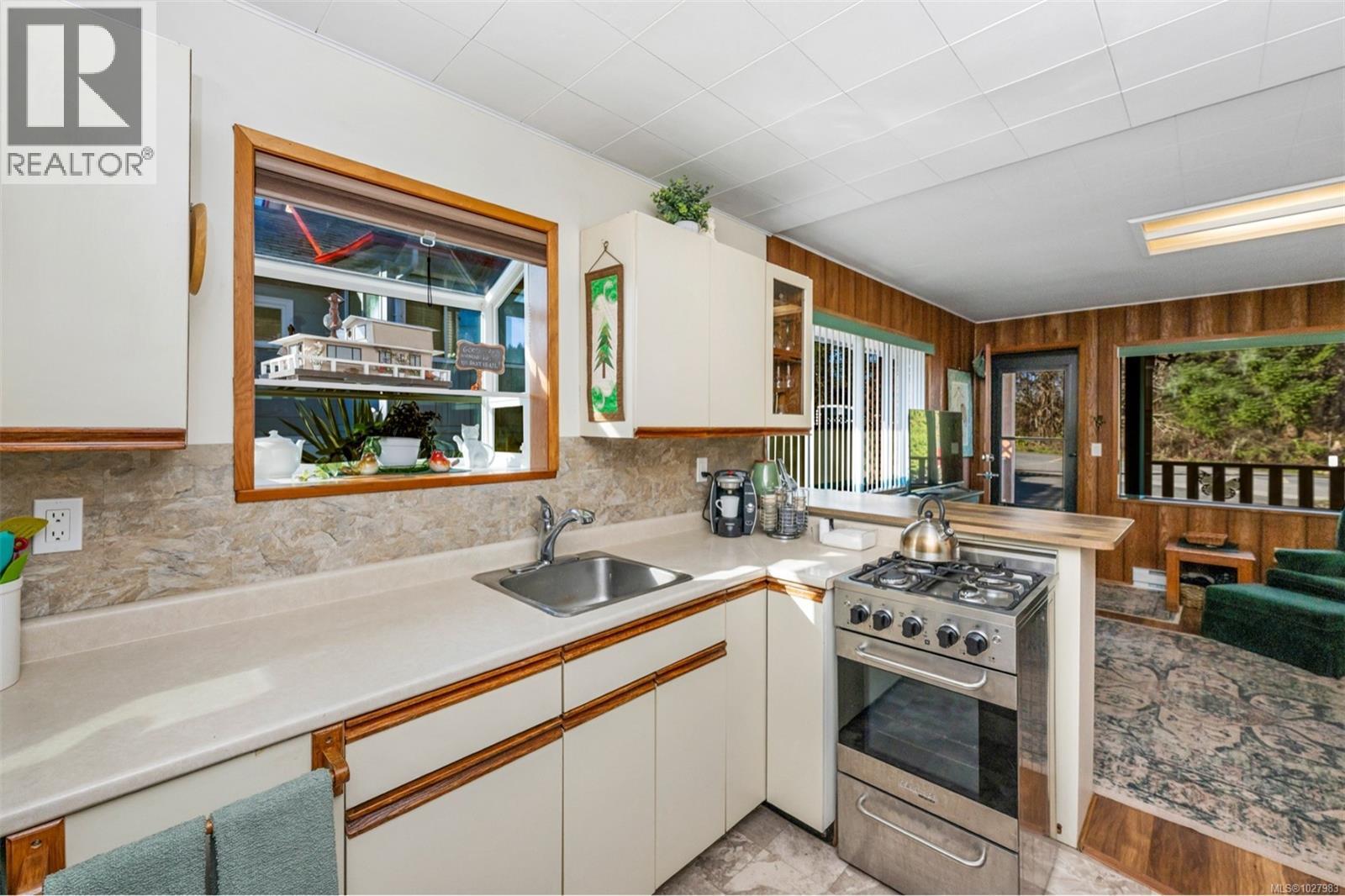 1554 CHAPLIN ST - 19