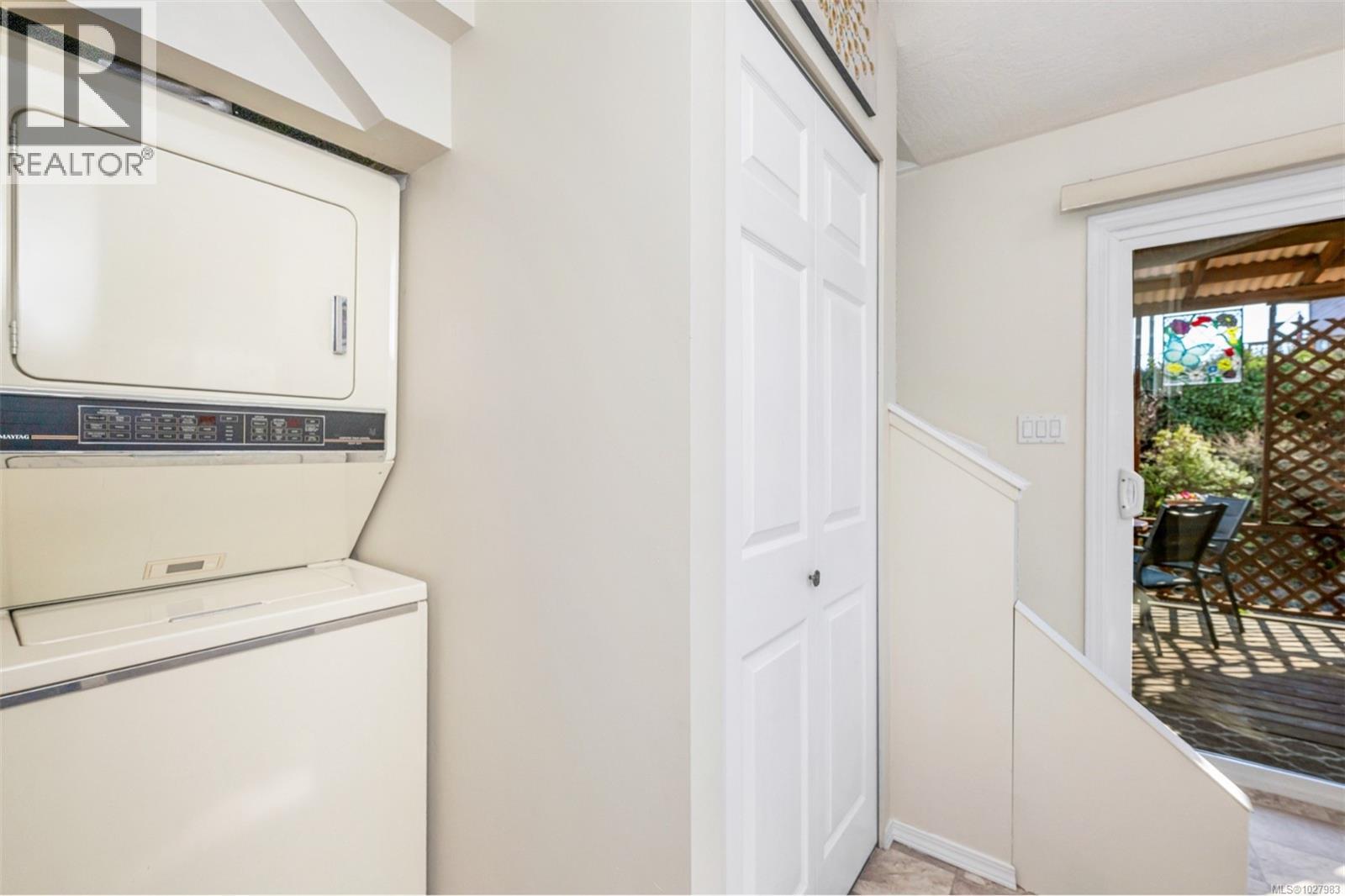 1554 CHAPLIN ST - 21