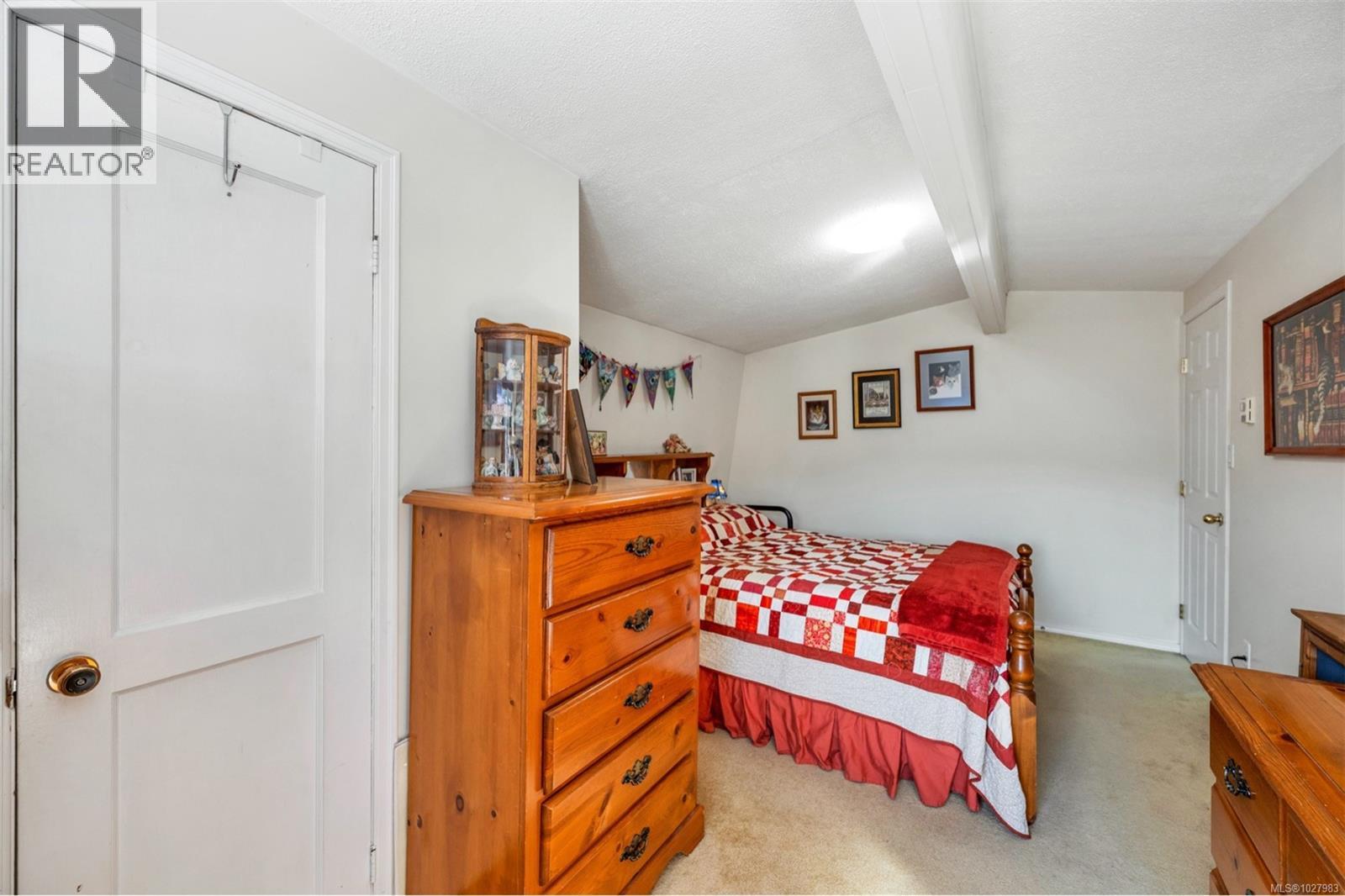 1554 CHAPLIN ST - 27