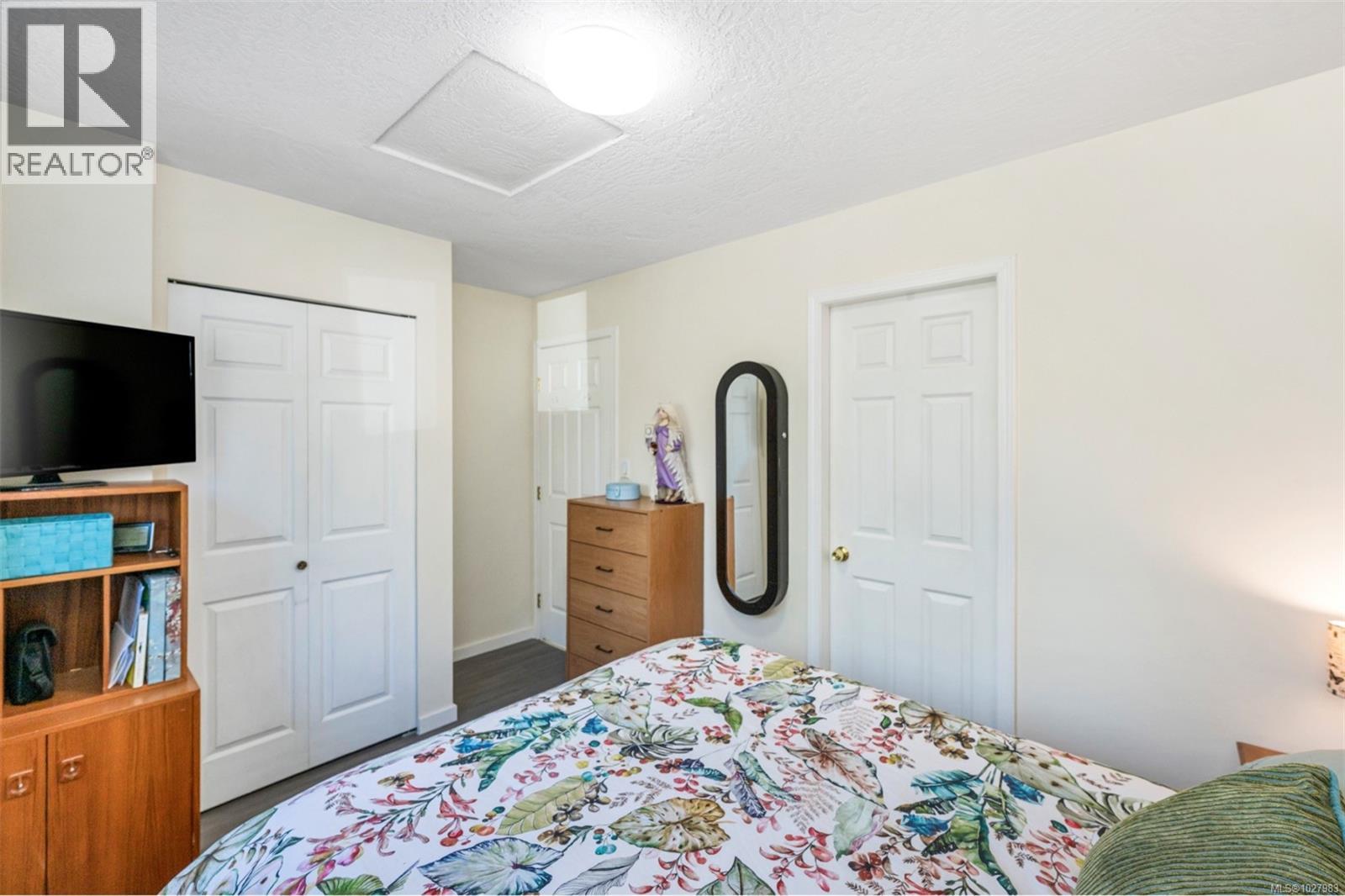 1554 CHAPLIN ST - 29