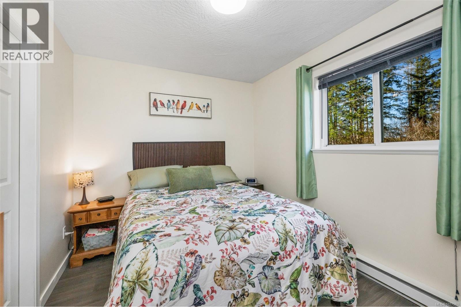 1554 CHAPLIN ST - 30