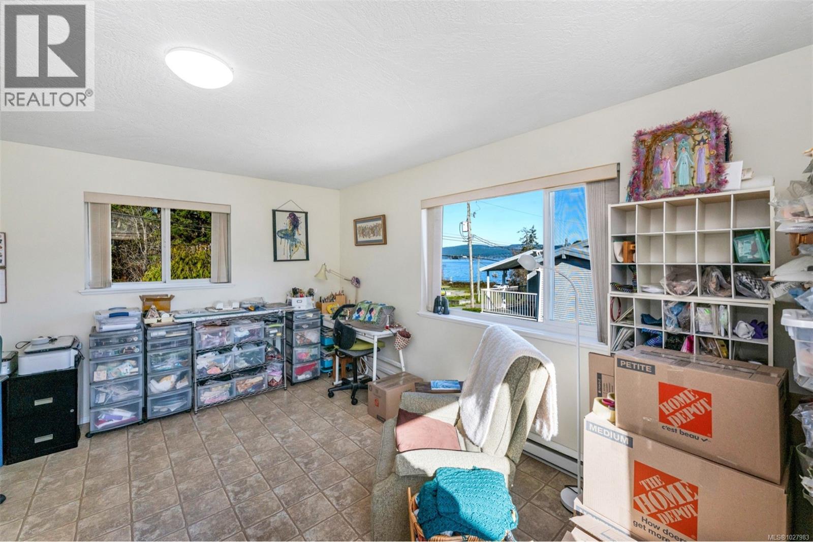 1554 CHAPLIN ST - 33