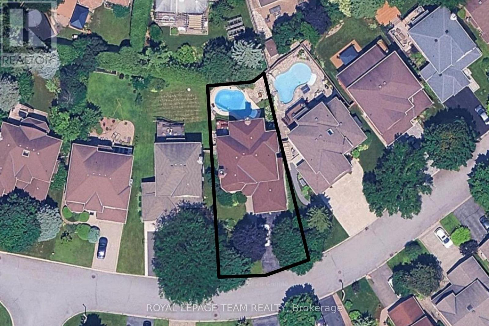 76 HANSEN AVENUE, Ottawa, Ontario
