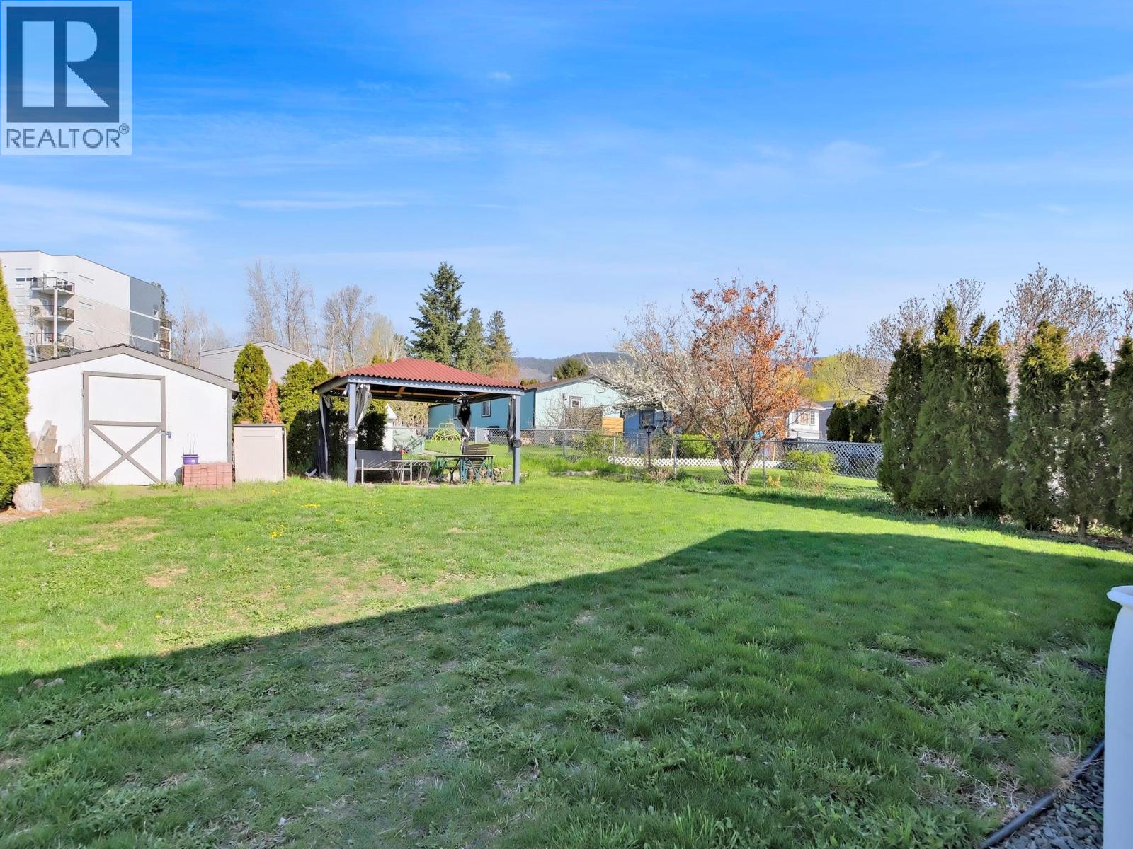 33 3381 Village Green Way, Westbank