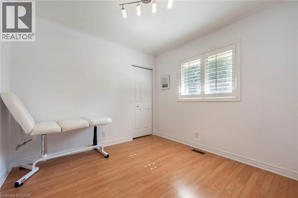 1 RAVINE COURT - 16