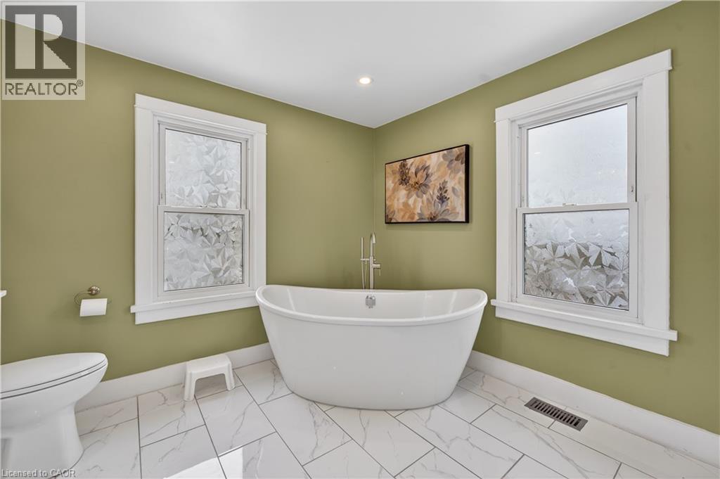 69 LILLIAN Place - Photo 5 of 28, Fort Erie, Ontario