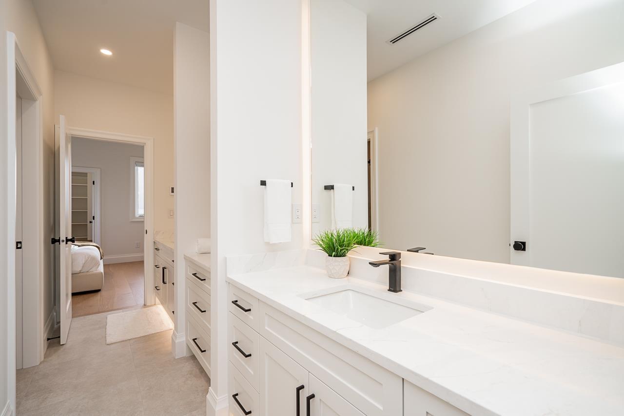 8888 HADDEN STREET, Langley