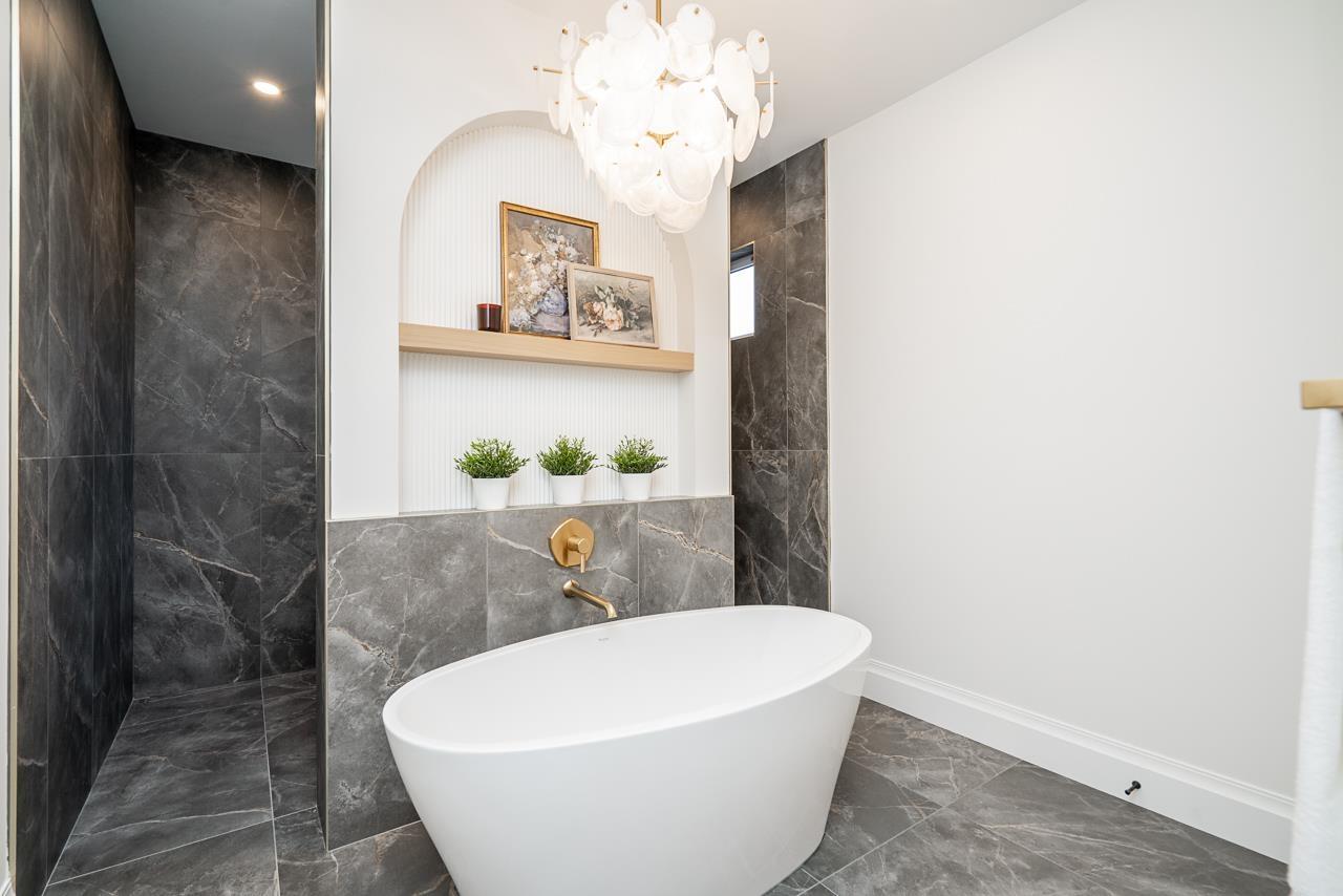 8888 HADDEN STREET, Langley