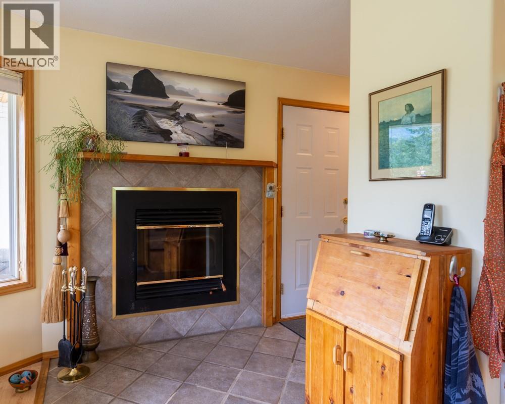 720 2ND Street, Kaslo
