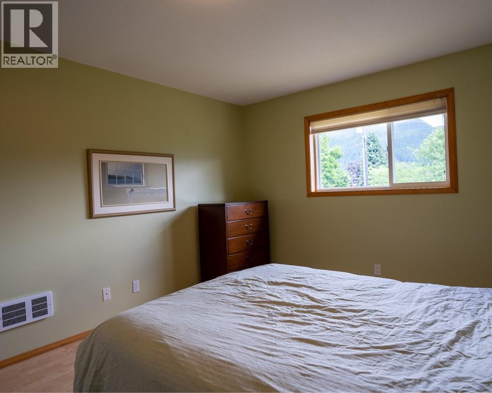 720 2ND Street, Kaslo