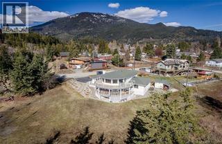 720 2ND Street, Kaslo