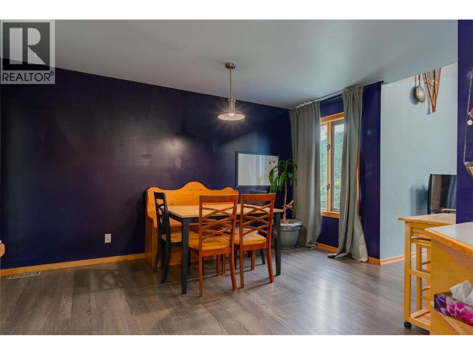 611 7th Street, Kaslo