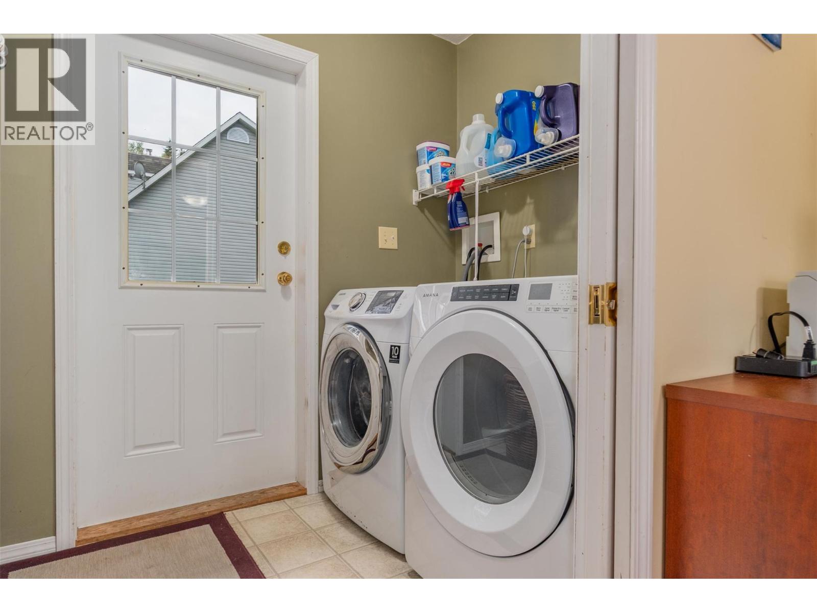 611 7th Street, Kaslo