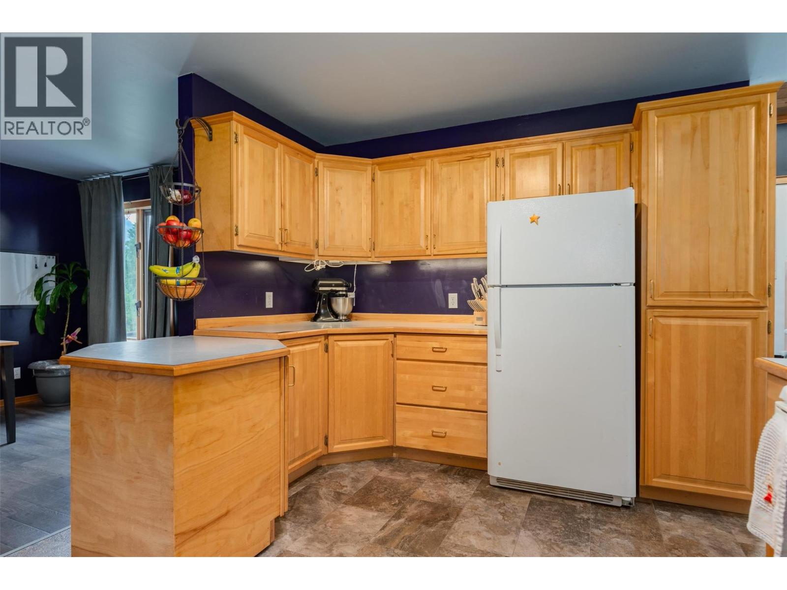 611 7th Street, Kaslo