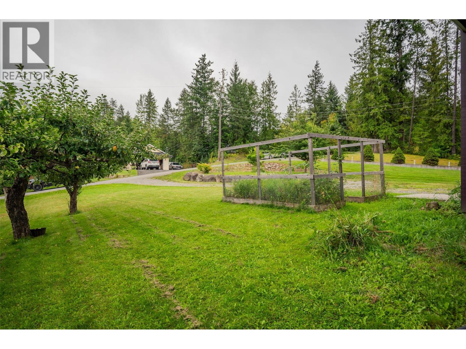 611 7th Street, Kaslo