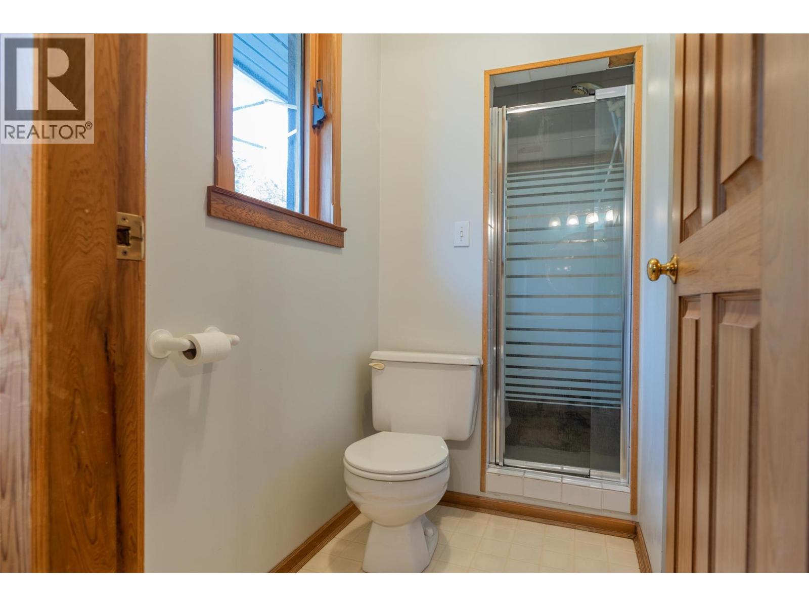 611 7th Street, Kaslo