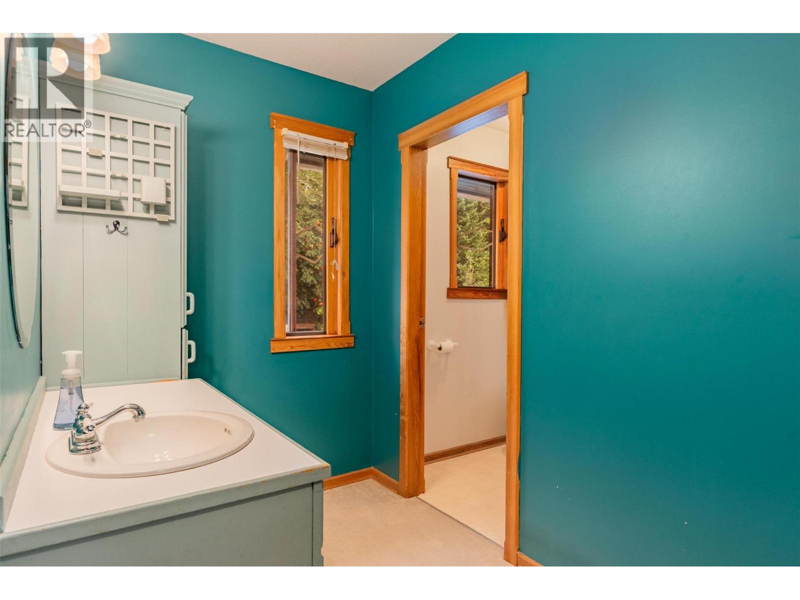 611 7th Street, Kaslo