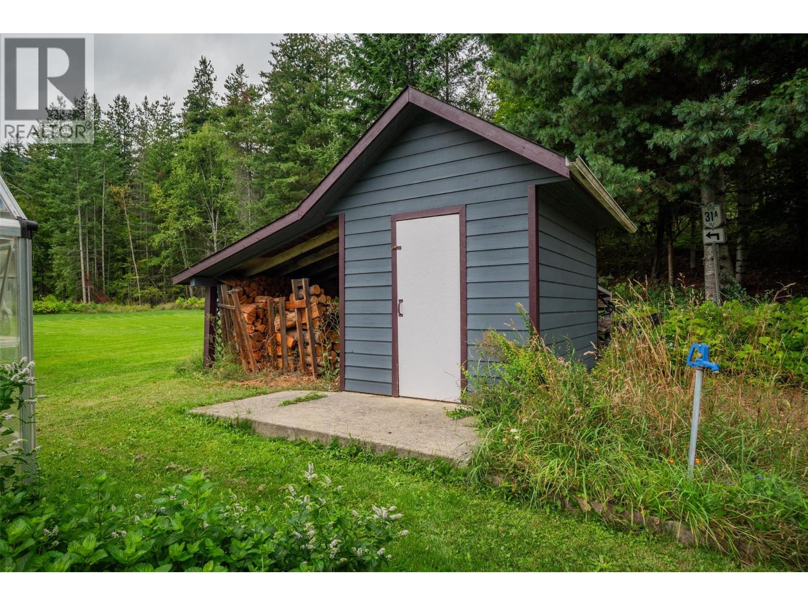 611 7th Street, Kaslo