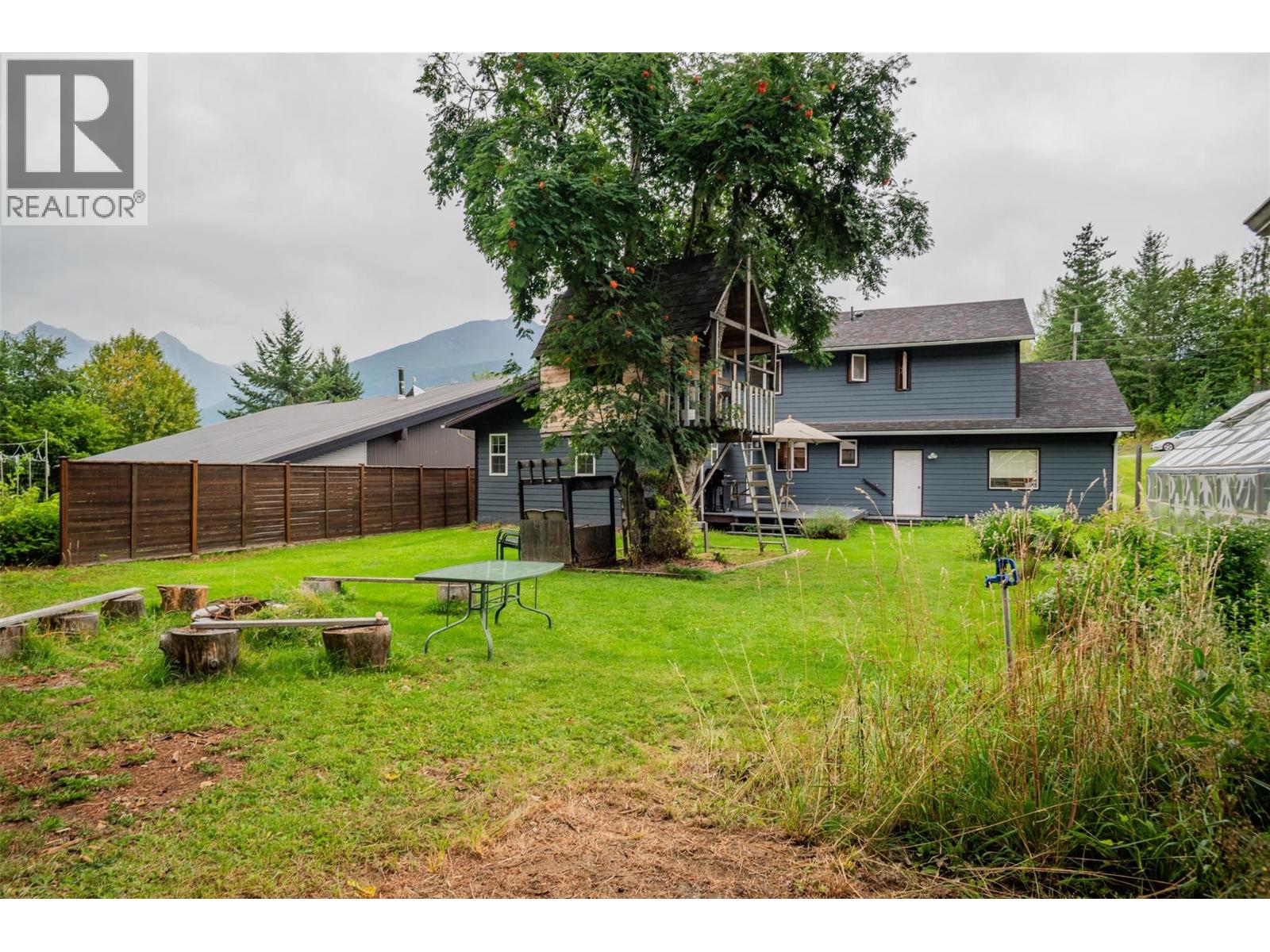 611 7th Street, Kaslo