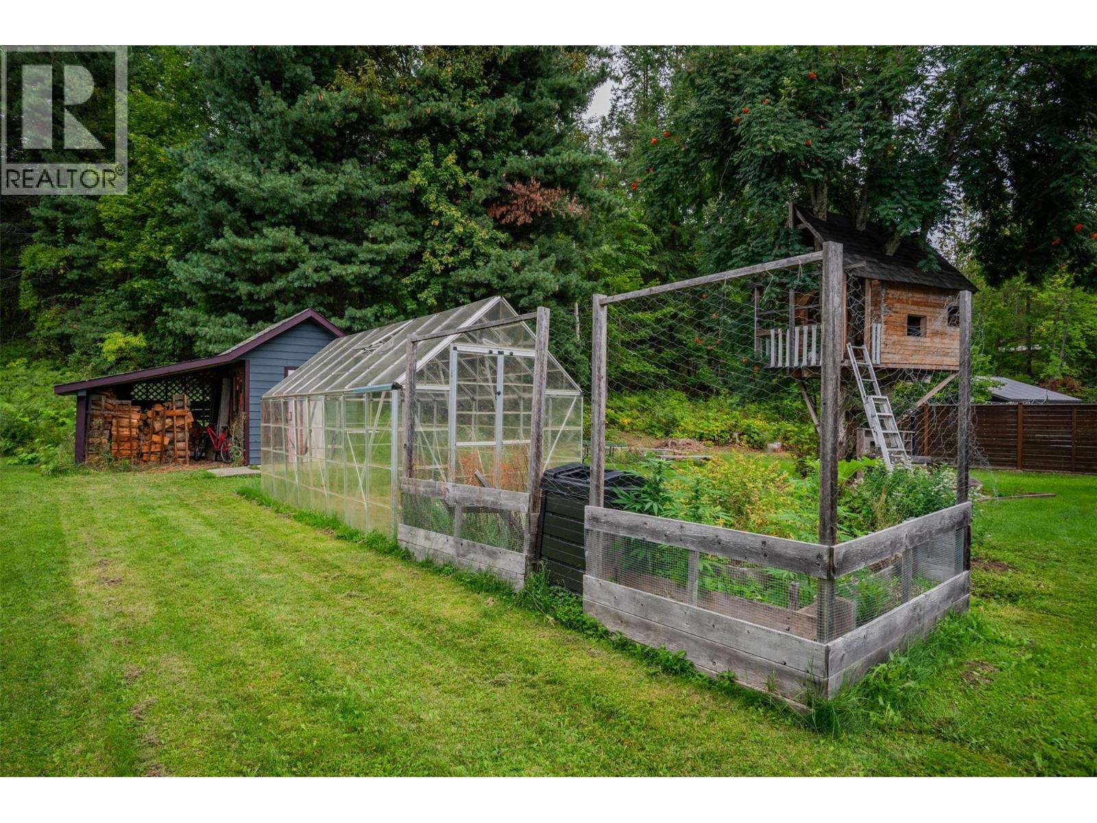 611 7th Street, Kaslo