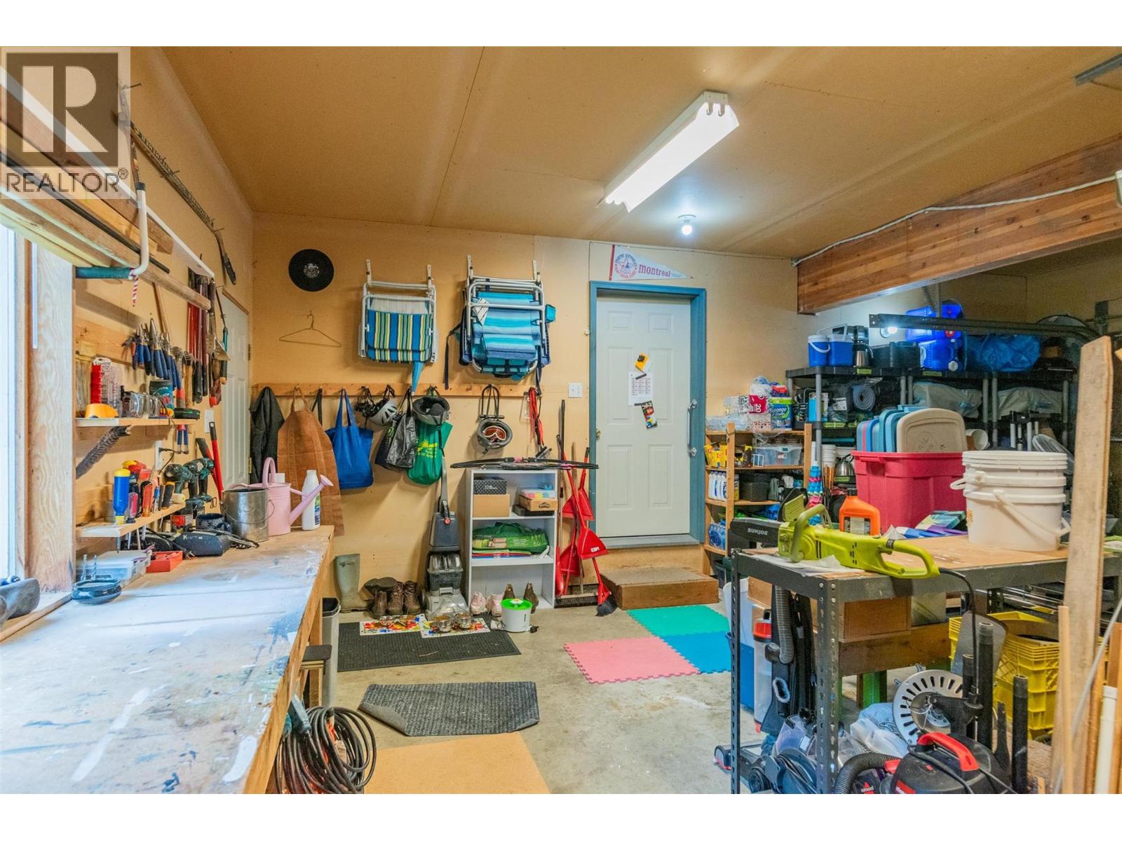 611 7th Street, Kaslo