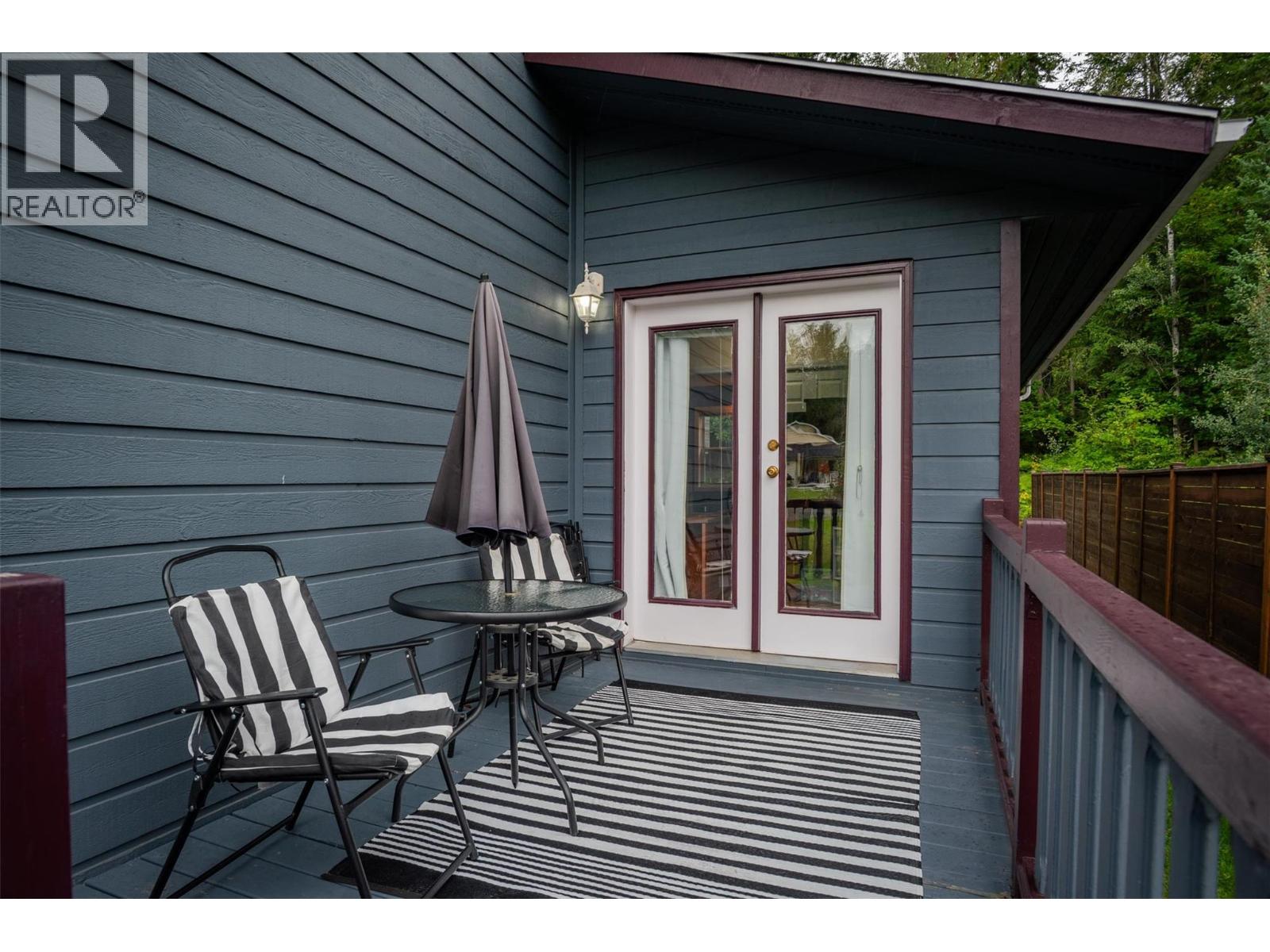 611 7th Street, Kaslo