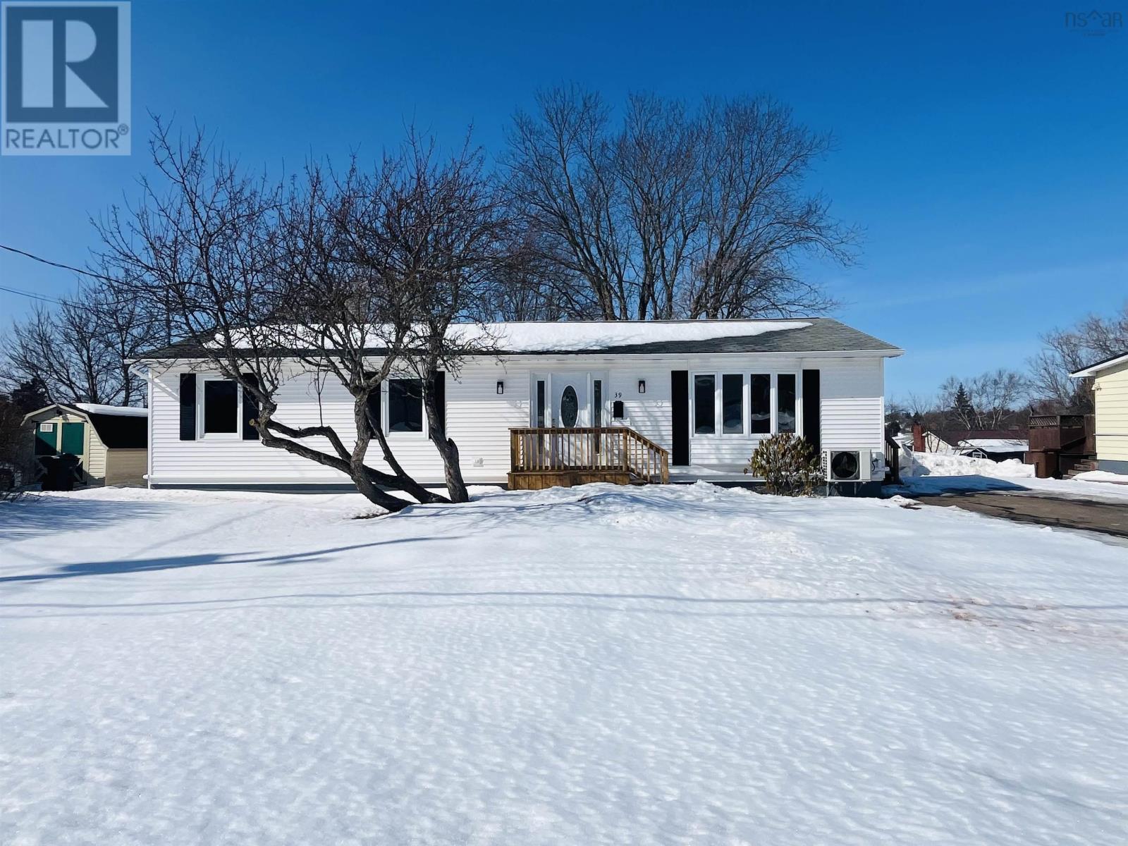 Property photo of 39 Rogers Avenue