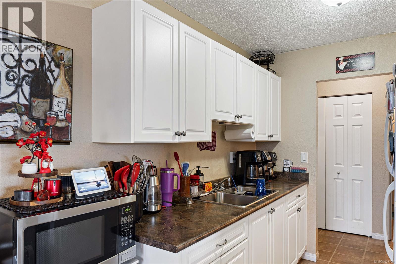 211 218 Bayview Ave, Ladysmith