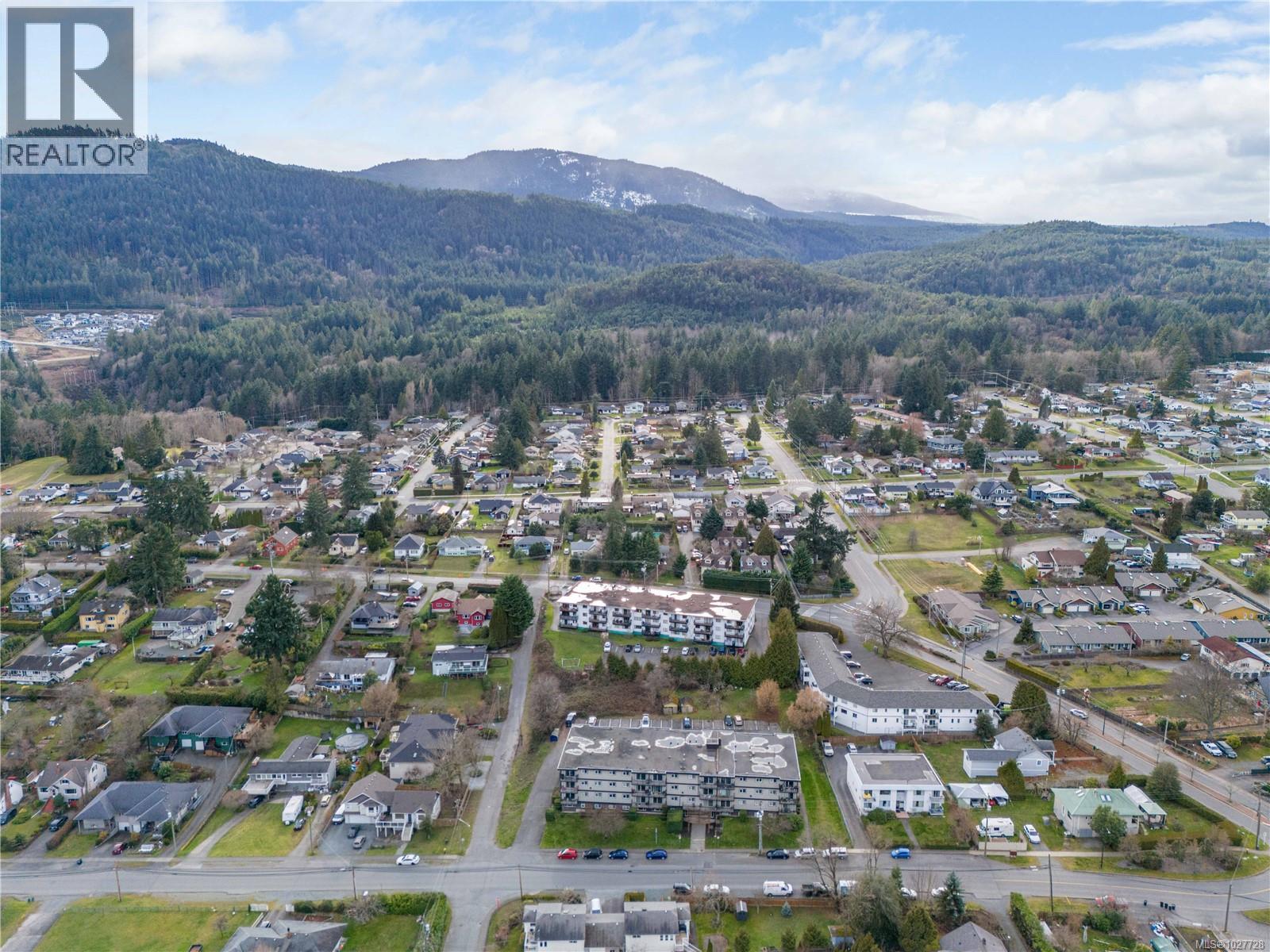 211 218 Bayview Ave, Ladysmith