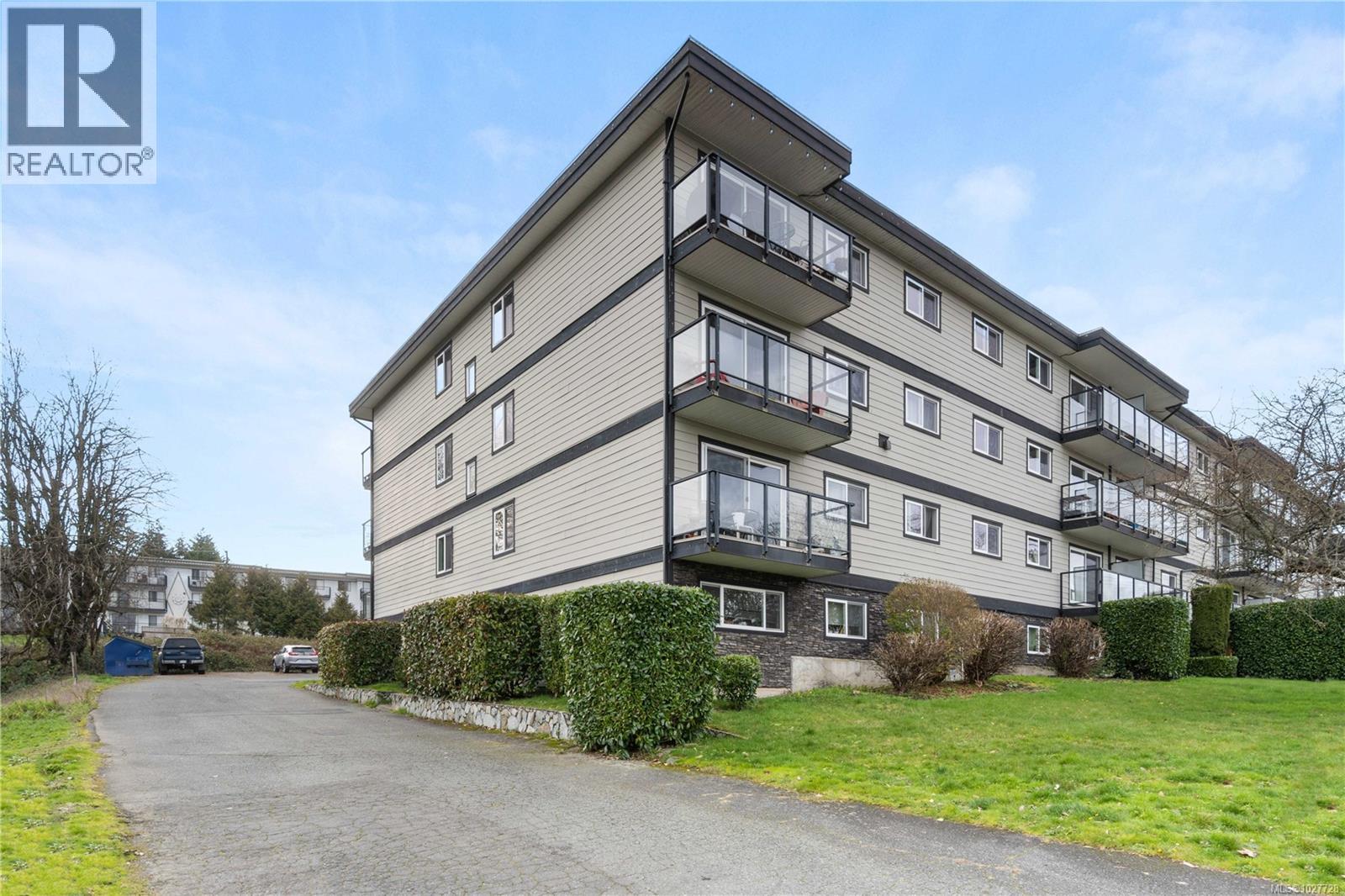 211 218 Bayview Ave, Ladysmith