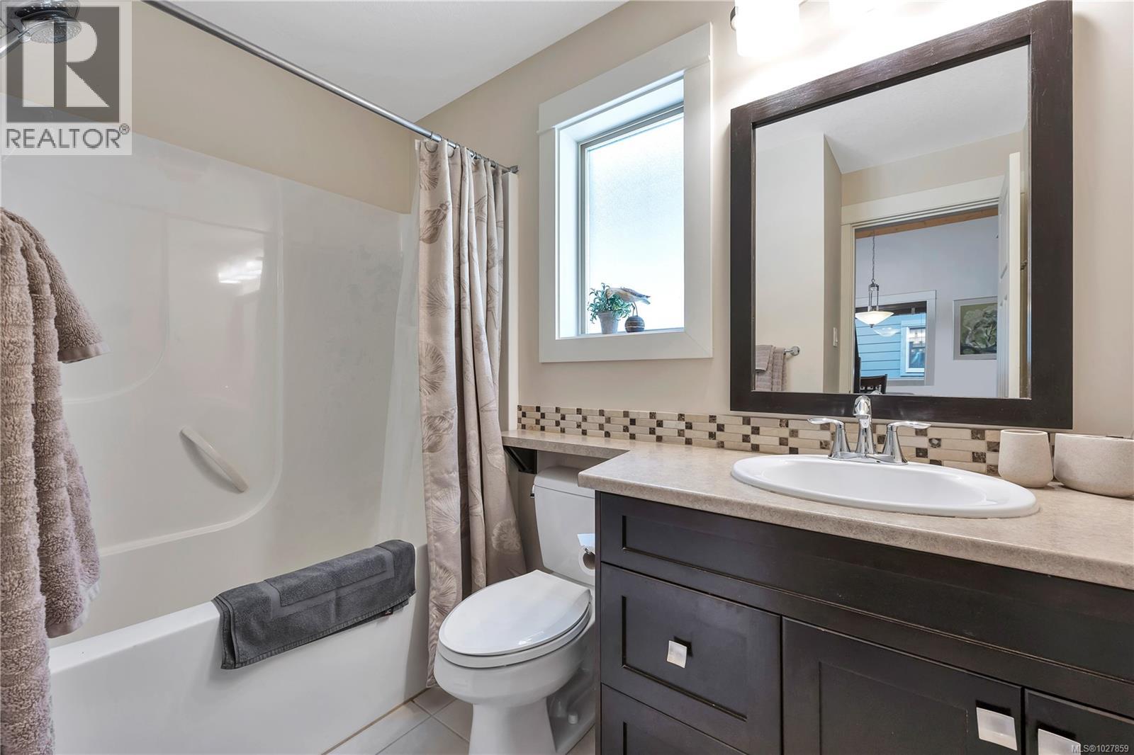 222 1130 Resort Dr, Parksville