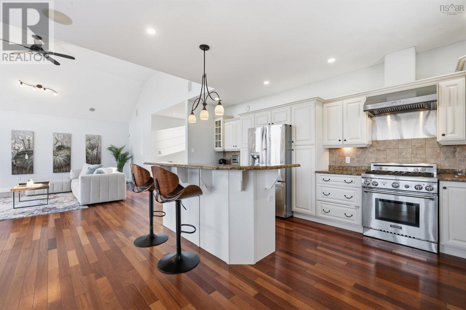 Property 10 of 33 of 84 Rochdale Place