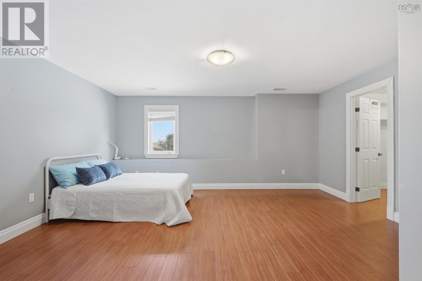 Property 27 of 33 of 84 Rochdale Place