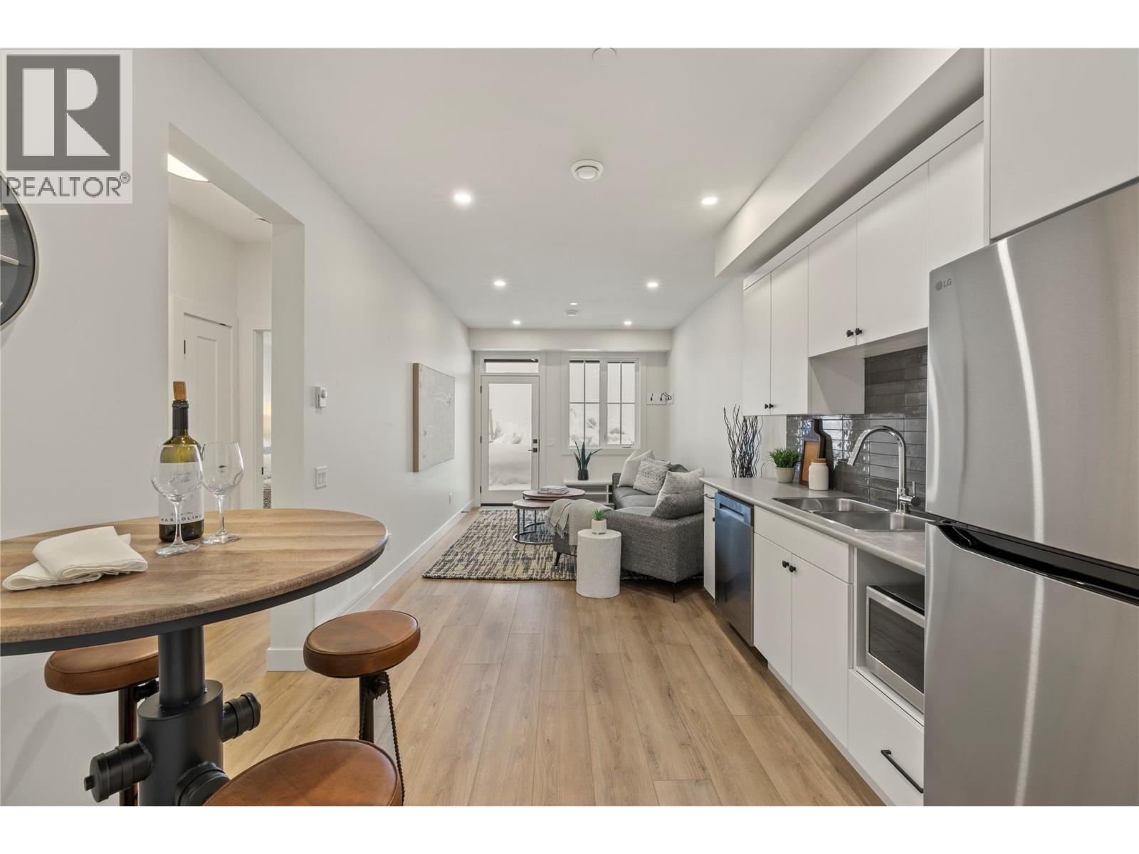 88 255 Feathertop Way, Big White